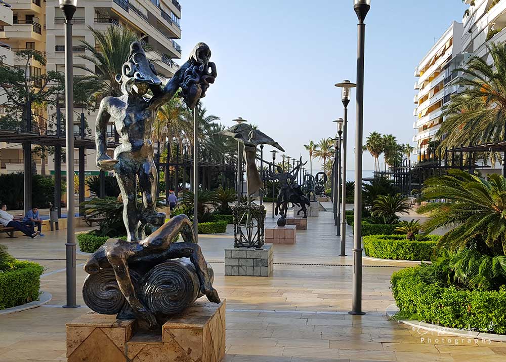 Estatua de Salvador Dali